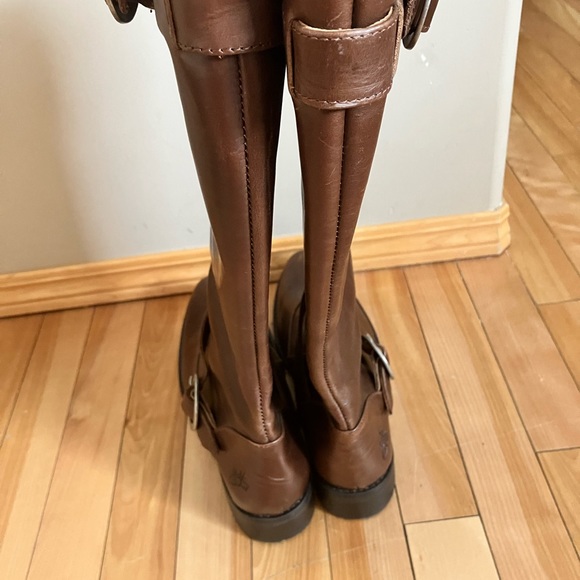 Tall brown Fluevog boots sz W9.5 - Picture 6 of 8